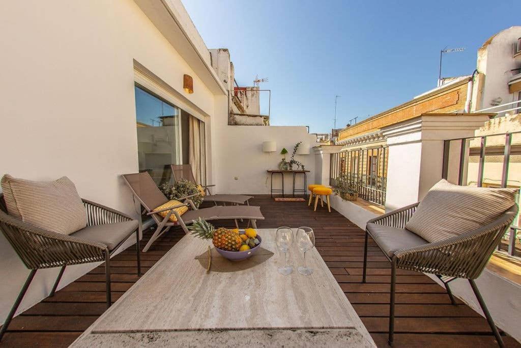 Appartement Next To The Mushrooms, Very Bright Penthouse.