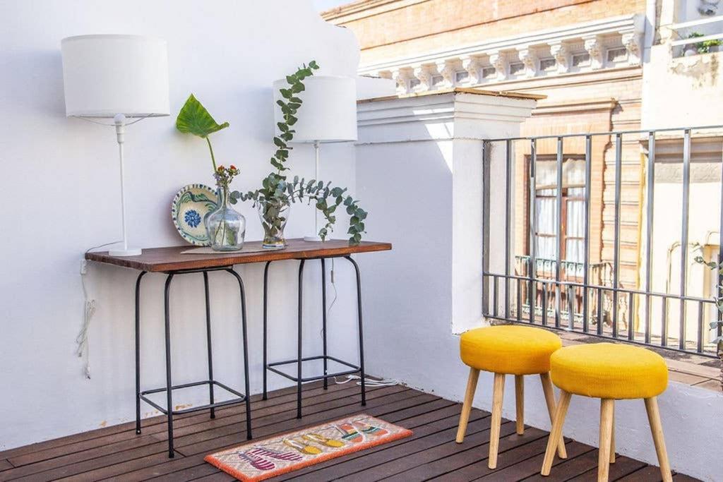 Appartement Next To The Mushrooms, Very Bright Penthouse. *