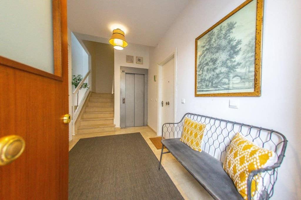 Next To The Mushrooms, Very Bright Penthouse. Appartement *