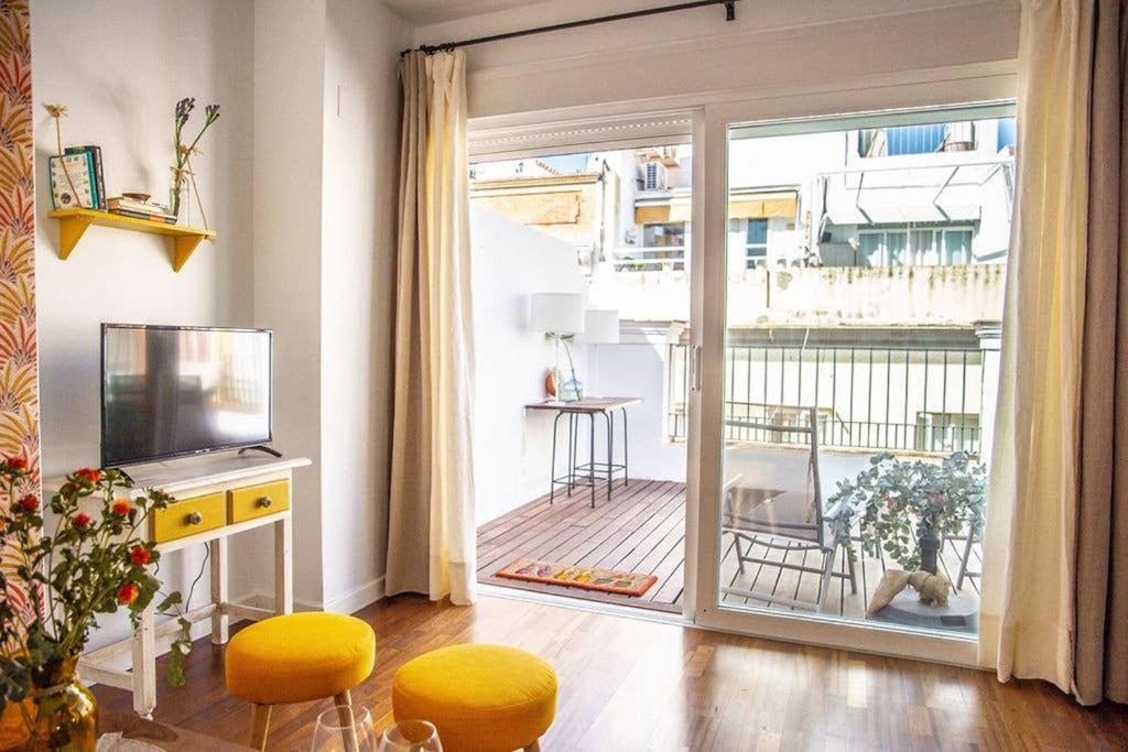 Appartement Next To The Mushrooms, Very Bright Penthouse.